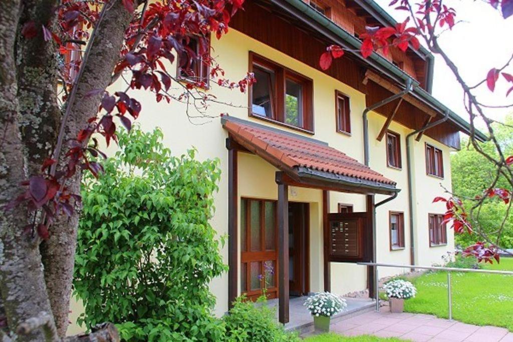 Ferienwohung Flores Hinterzarten Ngoại thất bức ảnh